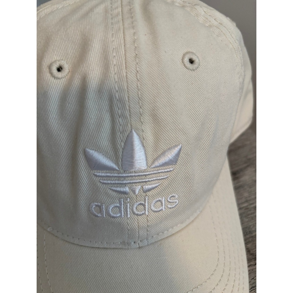 NWT Adidas Originals White Trefoil Cream Cap Adjustable Strap Cotton Classic - Picture 2 of 4